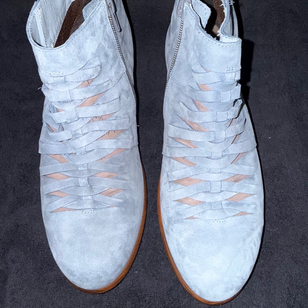 Naot Leveche Blue Nubuck/Shiitake Nubuck women’s size 40